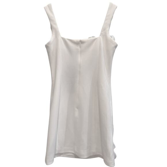 Elliatt Chantelle White 3D Floral Mini Dress NWT Medium Bridal Bachelorette - Picture 7 of 8